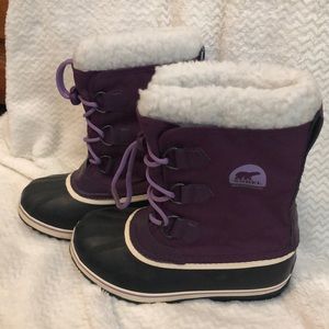 Sorel Girls waterproof/snow boots.